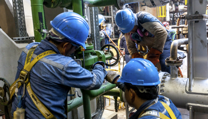 FOTO 1 Trabajadores PETROECUADOR