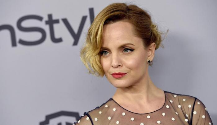 Mena Suvari
