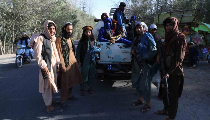 Talibanes recuperan su territorio después de casi dos décadas.