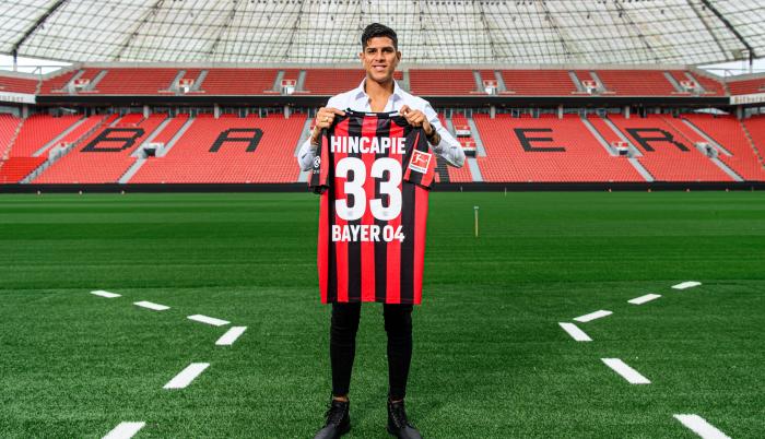 Hincapie, que llevará en número '33' en el Leverkusen, se mostró muy feliz e ilusionado con su llegada al fútbol europeo.