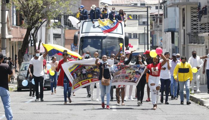 CARAVANA-DEPORTISTAS-PARALÍMPICOS-QUITO