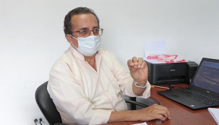 Director de Ambiente de la Prefectura. Biólogo de profesión. Trabajó en el Municipio de Guayaquil.