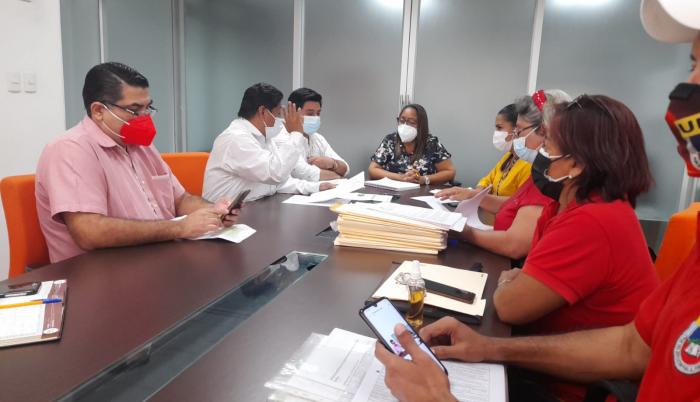 UNE subsecretaria