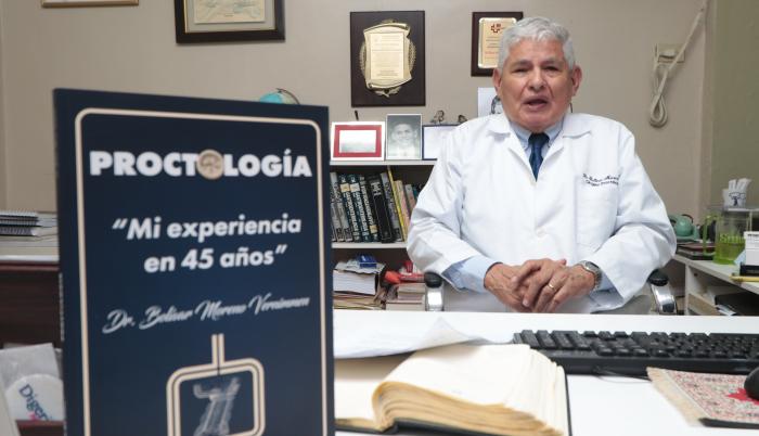Trayectoria. El médico Bolívar Moreno lanza hoy la obra de su legado.