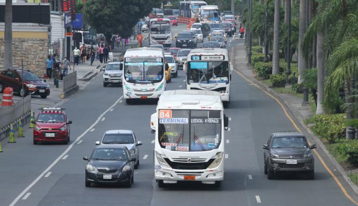PASAJE DE BUSES (7073626)