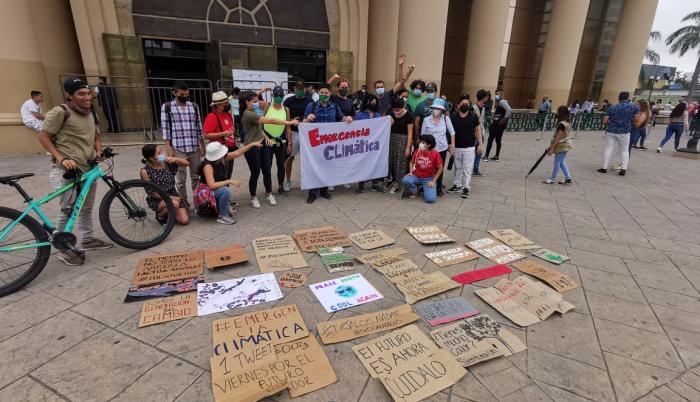Movimientos pidieron por el planeta en otro Viernes por el Futuro.