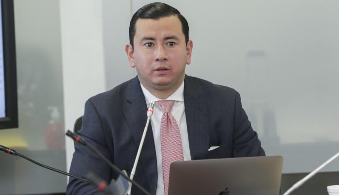 FERDINAN ALVAREZ