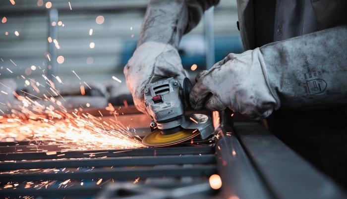 worker-gb47e127b1_1920