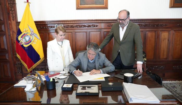 GUILLERMO LASSO