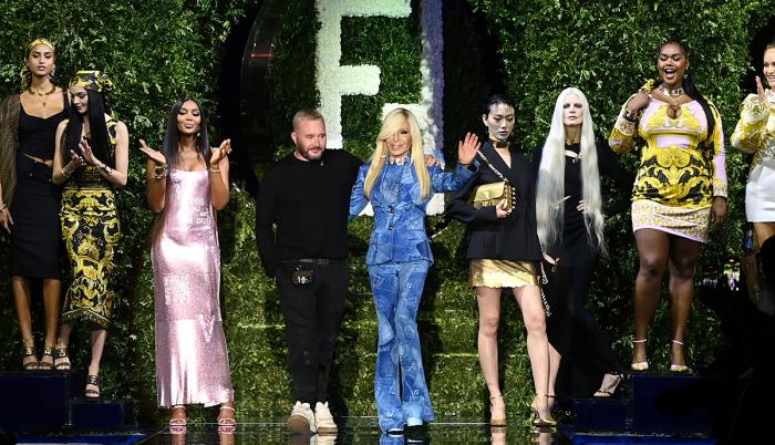 Kim Jones y Donatella Versace