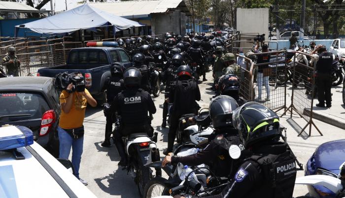 OPERATIVO EN LA PENITE (7100719)