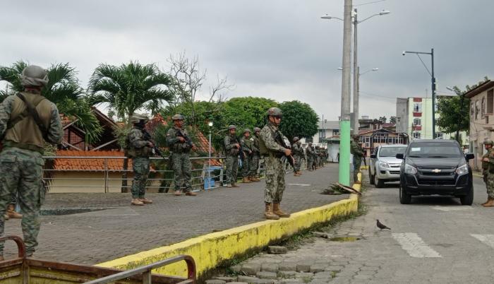militares san lorenzo