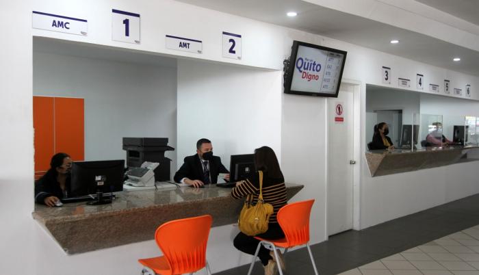 Mega balcón de servicios - Bicentenario Quito