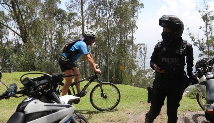 Policía - Parque Metropolitano - Ciclistas - Seguridad