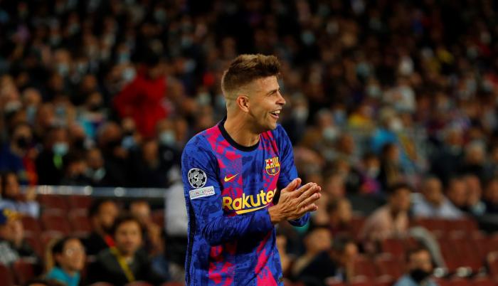 El defensa del Barcelona Gerard Piqué reacciona durante el encuentro del grupo E la UEFA Liga de Campeones entre el FC Barcelona y el FC Dinamo de Kiev este miércoles el estadio Camp Nou.