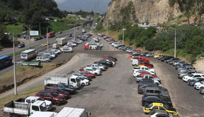 Estacionamiento de borde Zámbiza