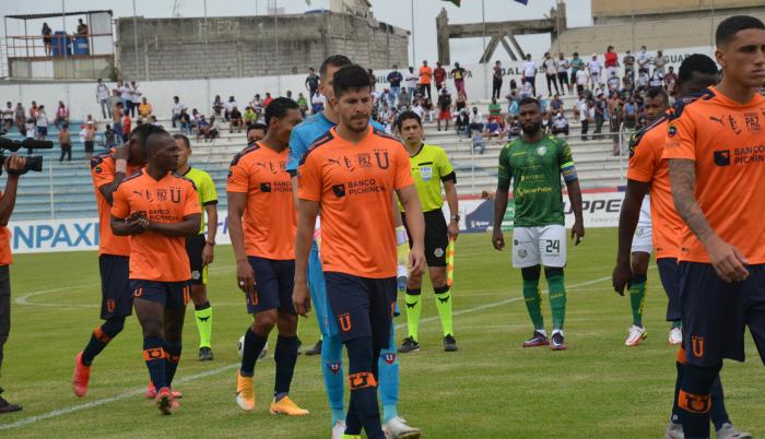 Liga-de-Quito-fuera