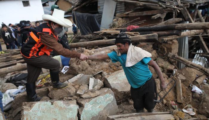 El terremoto ocurrido en la madrugada de este domingo dejó de momento 220 viviendas afectadas, de ellas 75 completamente destruidas, además de siete iglesias y tres establecimientos de salud.