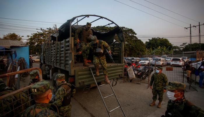 Militares ecuatorianos