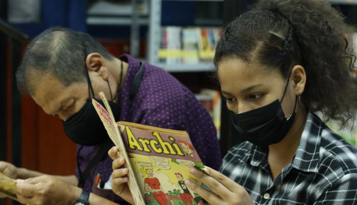COMICS EN LA BIBLIOTEC 4