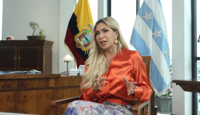 PREFECTA DEL GUAYAS SU (7381491)