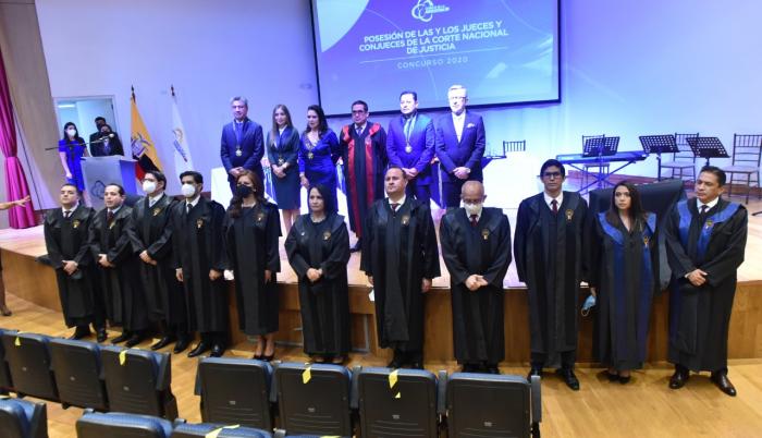 Jueces- Corte- Concurso