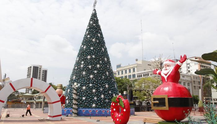 Brilla la Navidad en los malecones