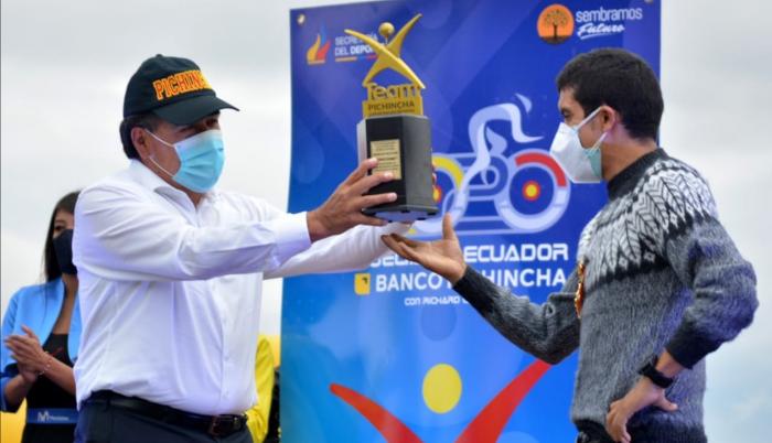 Vuelta-Ecuador-Richard-Carapaz-ciclismo