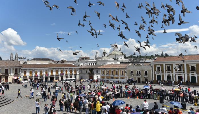 Imagen 05 - ROBERTO RUEDA - EVENTOS FIESTAS DE QUITO - KD_18