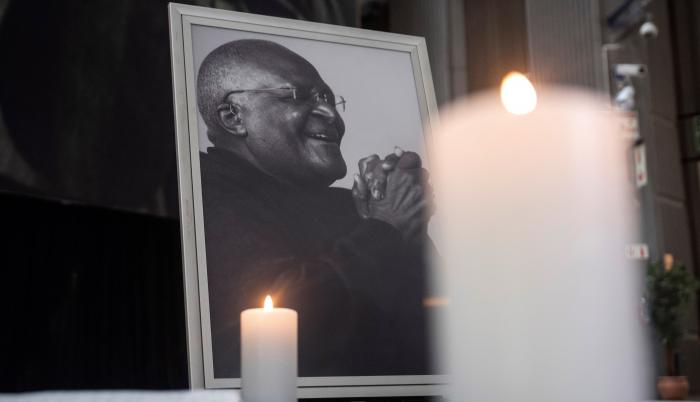 DESMOND TUTU