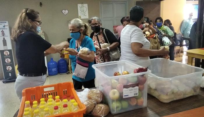 DESAYUNOS COMUNITARIOS