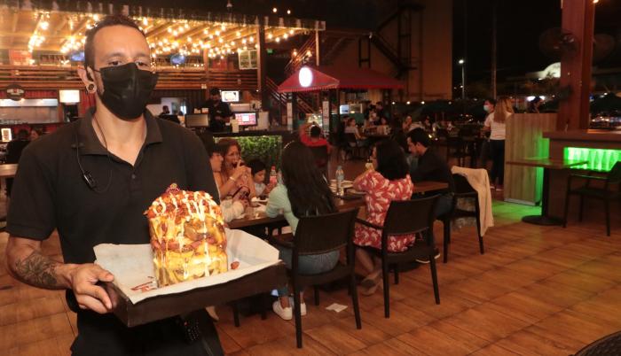 Locales de comida que (7544353)