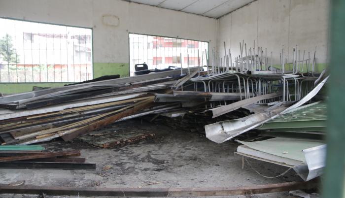 Imagen planteles descuidados 1
