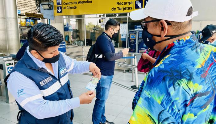Certificado de vacunación en Metrovía