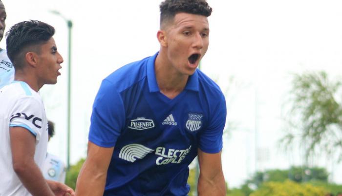 Byron-Palacios-Emelec-delanteros