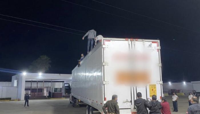 TRAILER MEXICO ECUATORIANOS
