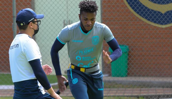 CIFUENTES-ENTRENAMIENTO-SELECCION-ELIMINATORIAS