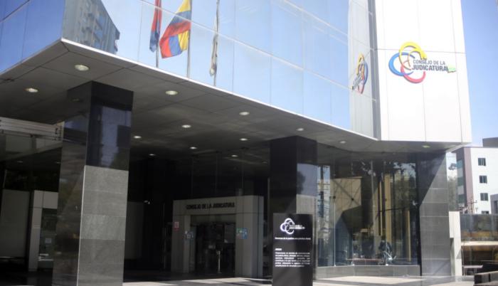 Judicatura- consulta- Lasso