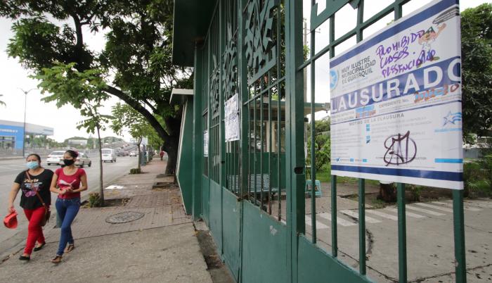 clausuras colegios guayaquil clases
