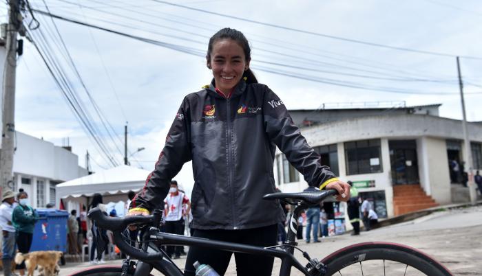 Ana-Vivar-ciclismo-MovistarBestPC