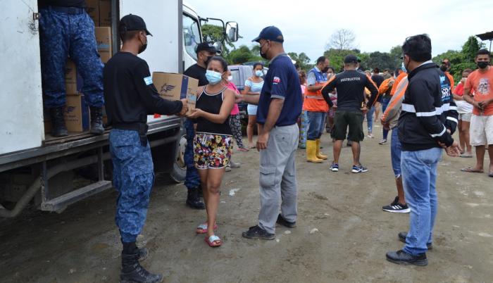 Kits de alimentos se entregaron en Salitre 2