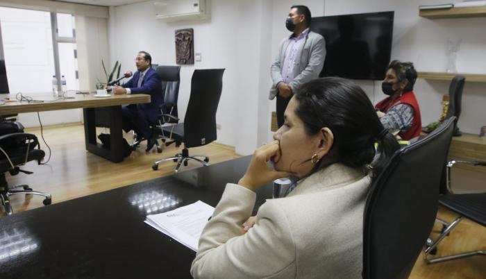 Según Almeida, el consejero Ulloa no podía actuar en esta reunión porque habría sido recusado por un ciudadano a las 13:00 de este 9 de febrero.