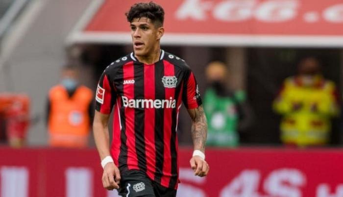 Piero-Hincapie-defensa-Ecuador