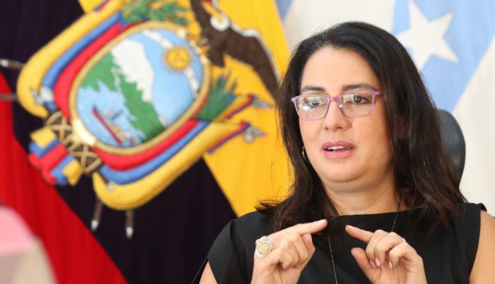 Entrevista a la direct (7818787)