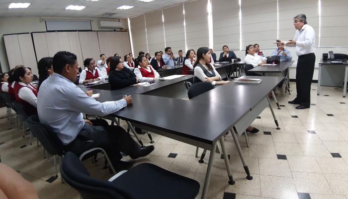 foto curso de marketing_Universidad Católica