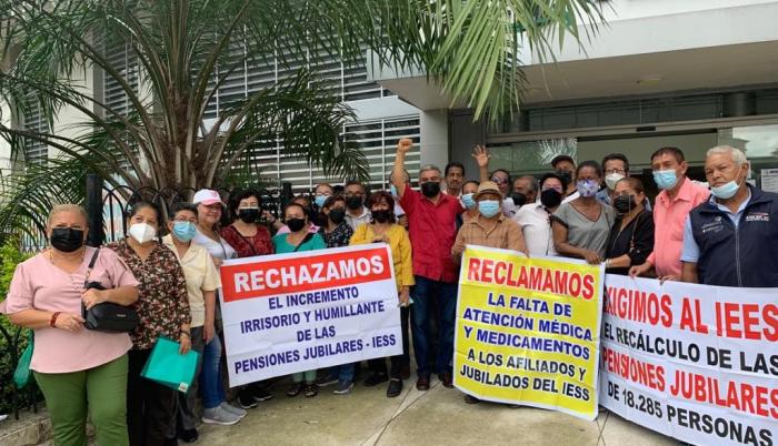 jubilados plantón