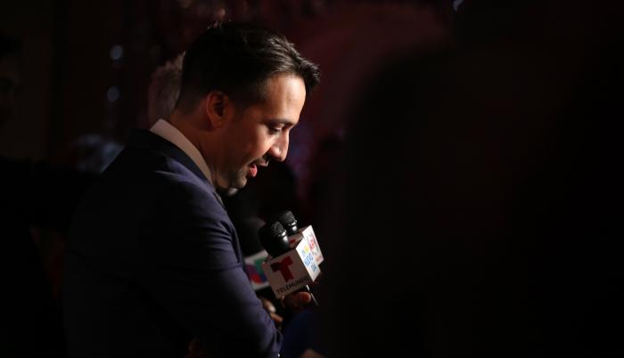 Fotografía de archivo fechada el 14 de marzo de 2019 que muestra al dramaturgo y compositor Lin Manuel Miranda mientras asiste a la gala anual de la Fundación Maestro Cares, en Nueva York (EEUU).