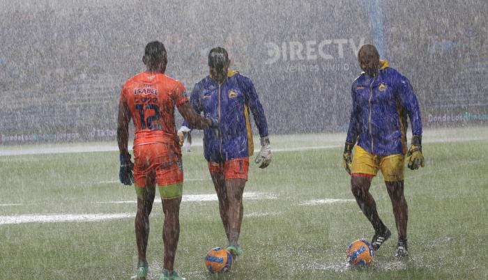 Emelec-Delfín-estadio-Capwell