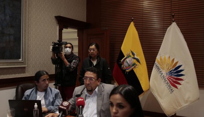 Llori- asamblea- denuncia