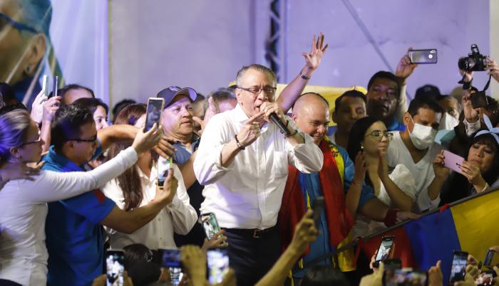 LLEGADA DE JORGE GLASS (8030165)